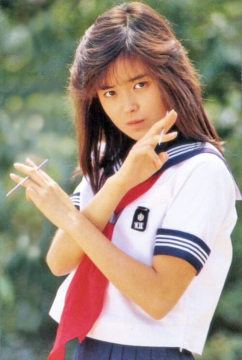 中村由真 画像
