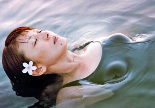 南野陽子 水着画像